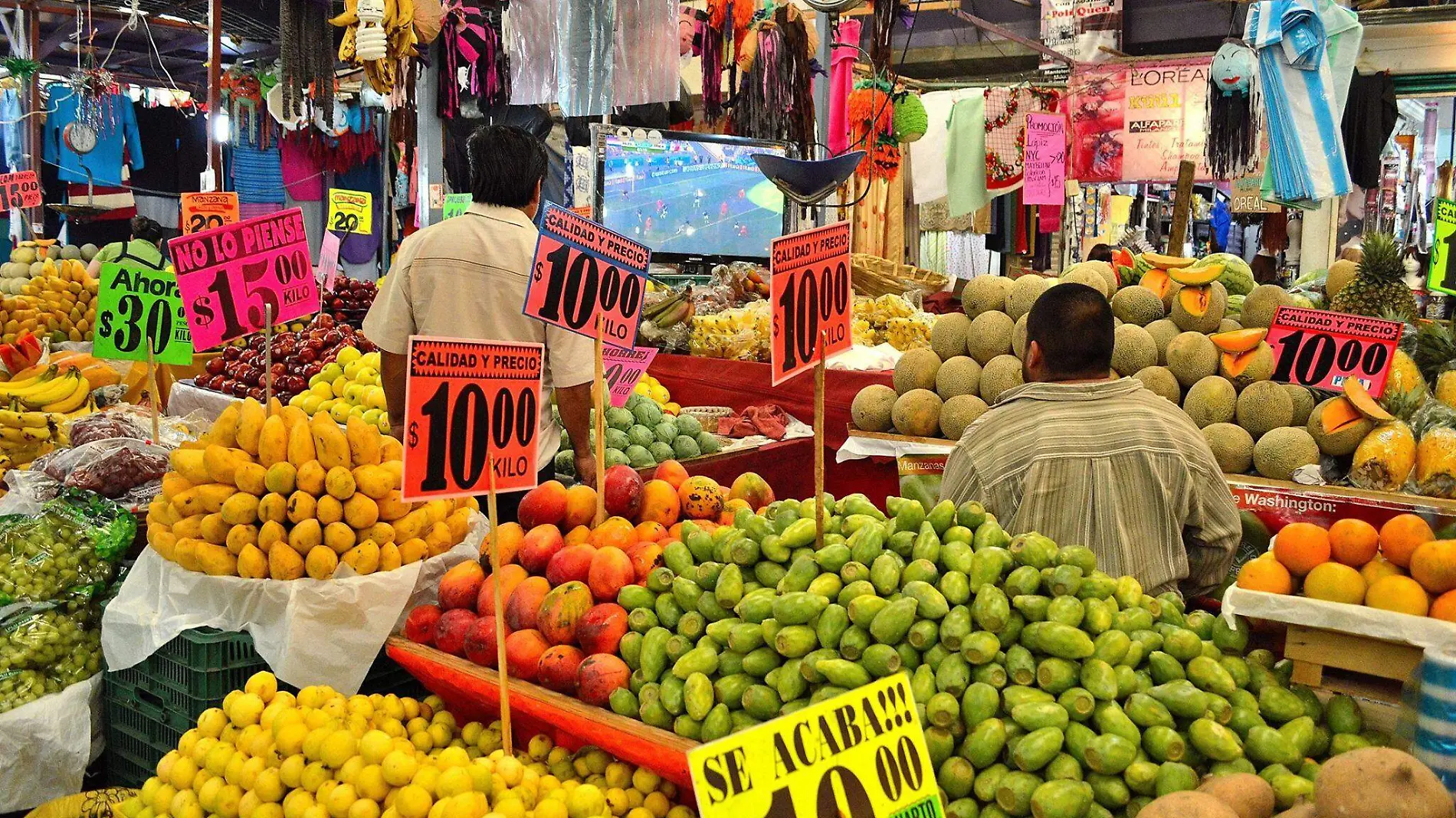 Frutas y verduras aumentan su precio en Puebla